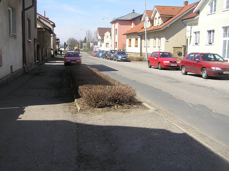 Havlíčkova ulice potřebuje silnici, chodníky a inženýrské sítě