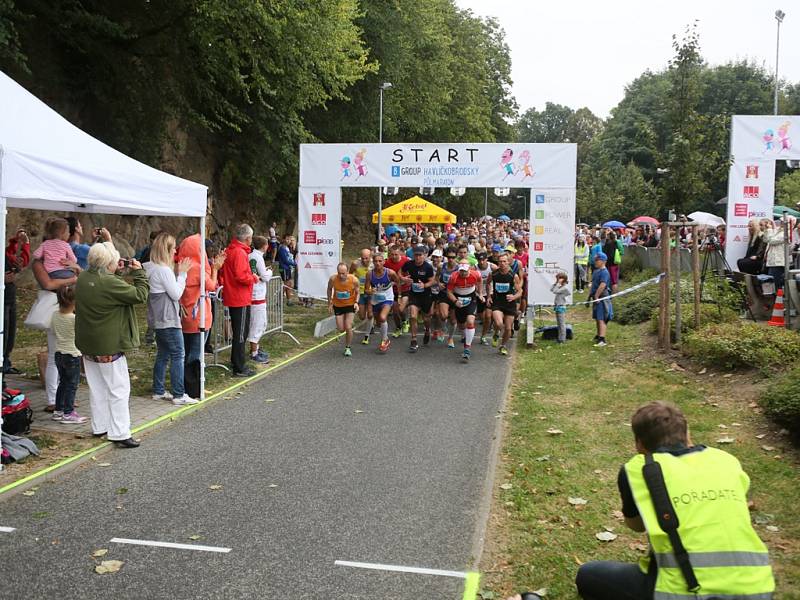 V sobotu v havlíčkobrodském areálu Plovárenská proběhl za účasti 750 běžců třetí ročník B:GROUP Havlíčkobrodského půlmaratonu, který se stejně jako v minulých letech konal pod záštitou Města Havlíčkův Brod.