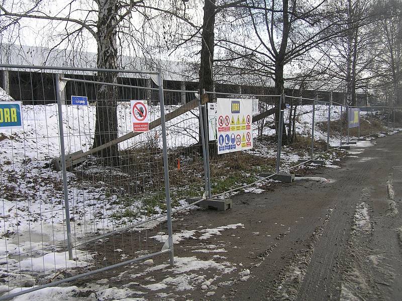 Nové nákupní centrum u Alberta chce otevřít už letos v létě.