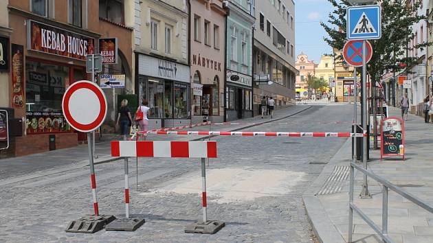 Část Dolní ulice bude uzavřena do neděle.