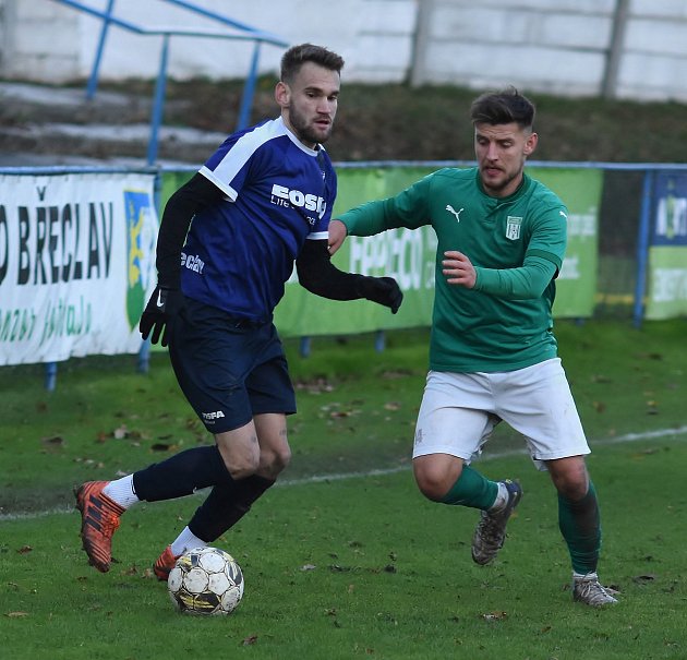 Fotbalisté Velkého Meziříčí představili další dvě posily, ve Ždírci hráče shání