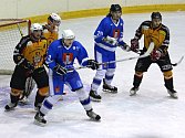 Mikulášská nadílka se konala na ledě Litomyšle, které hokejisté Světlé nastříleli devět branek a připsali si šestou výhru v řadě.