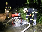 Noční cvičení dobrovolných hasičů - ilustrační foto.