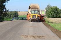 V sobotu 26. srpna bude hotová první etapa opravy silnice I/34 mezi Jitkovem a Ždírcem nad Doubravou. Foto: poskytlo ŘSD