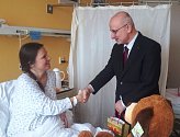 Mamince malého Šimona Gregora z Třebíčska  gratuloval starosta Jan Tecl.