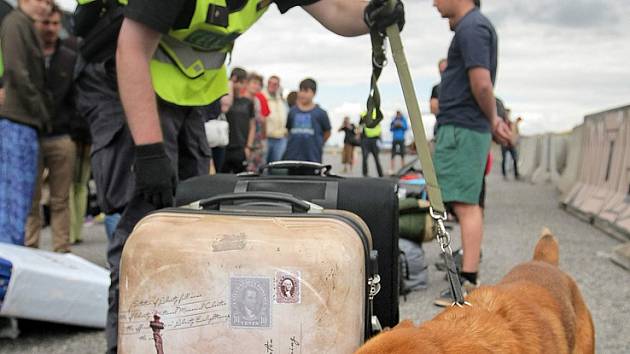 Při třídenní kontrolní policejní akci zaměřené na nelegální pohyb migrantů na dálnici D1 na Vysočině policisté do čtvrtečního odpoledne neodhalili žádné nezákonně migrující cizince. Podobné kontrolní akce budou v regionu pokračovat i v dalších týdnech. 