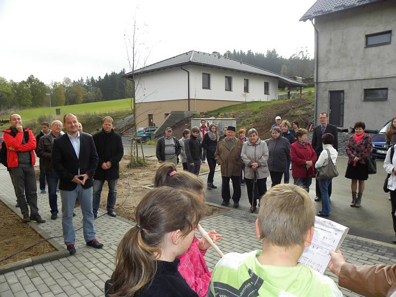 Minulý pátek se v Rozsochatci uskutečnil, před oficiálním uvedením do provozu, Den otevřených dveří v Domě pro seniory.