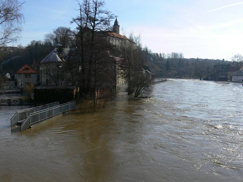 Záplavy na jaře 2006 na Vysočině.