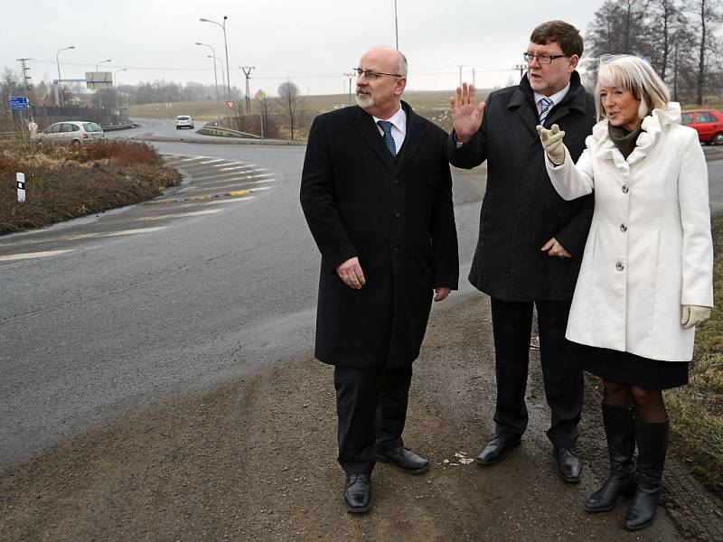 Ministr Zbyněk Stanjura (uprostřed) navštívil Havlíčkův Brod.