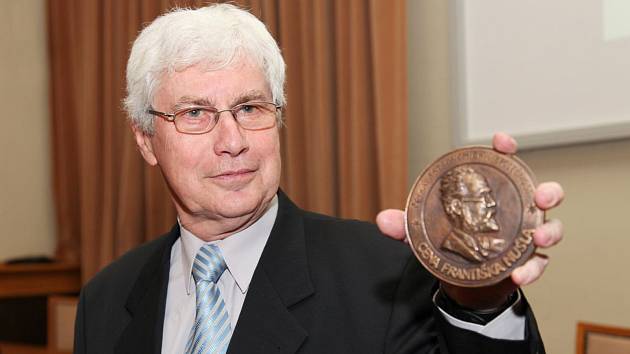 V roce 2011 získal Jiří Grygar nejvyšší ocenění České astronomické společnosti, Cenu Františka Nušla.