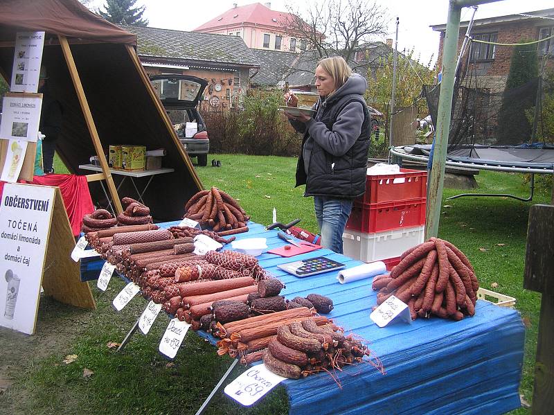 Lidové jarmarky v Libici jsou vyhlášené v celém okolí, i za hranicemi kraje.