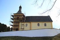 Kostel v Dobrnicích, místní části Leštiny u Světlé