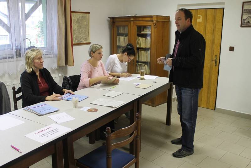 Volby v Jitkově.