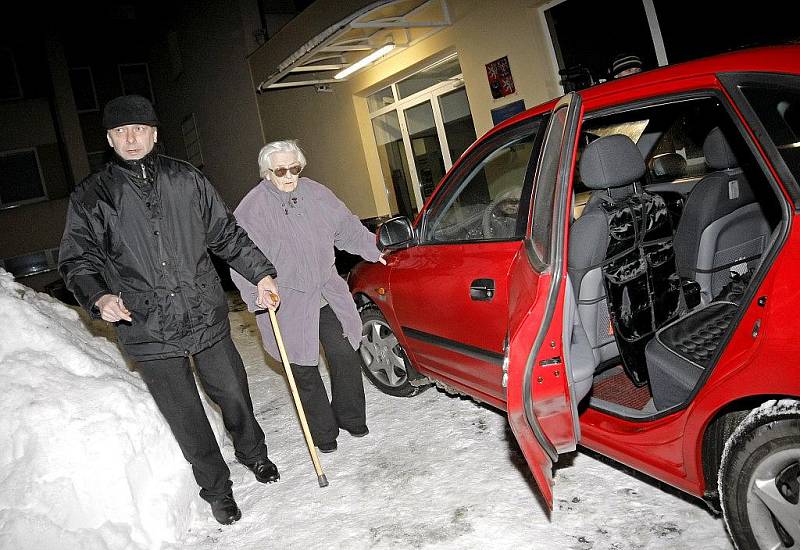 Pro Brožovou-Polednovou přijeli do Světlé její rodinní příslušníci.