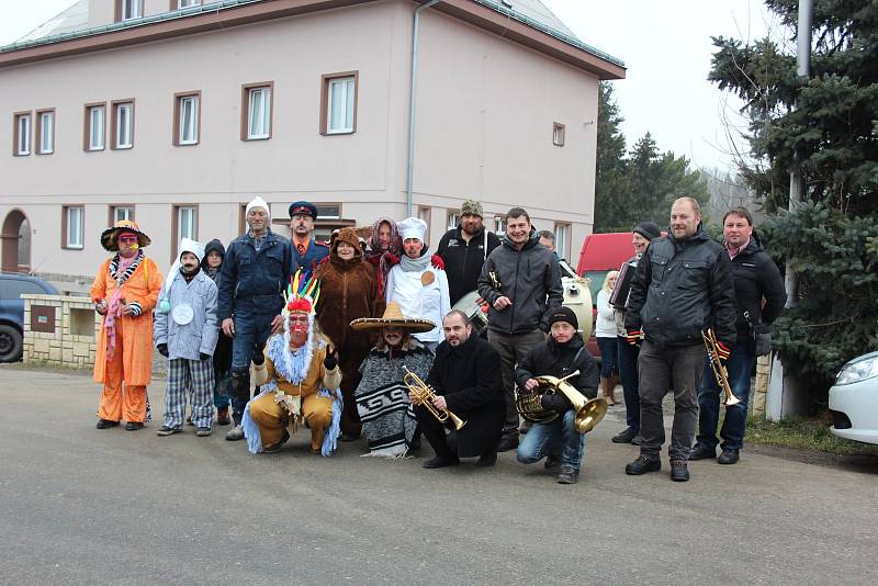 Hned v sobotu 27. ledna se maškary prohnaly Mírovkou u Havlíčkova Brodu.