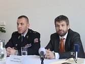 Pracovního setkání se mimo jiné zúčastnili i ministr spravedlnosti Robert Pelikán (na snímku vpravo) a generální ředitel Vězeňské služby České republiky Petr Dohnal. 