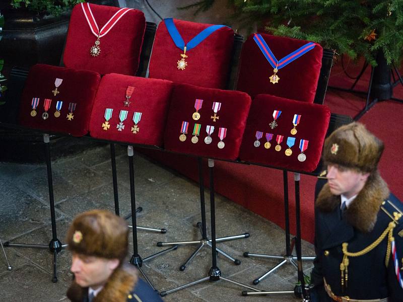 S brigádním generálem Imrichem Gablechem se ve středu přišly do Havlíčkova Brodu rozloučit desítky lidí. Nechyběly české armádní špičky, mezi smutečními hosty byli i zástupci slovenské a polské armády. 