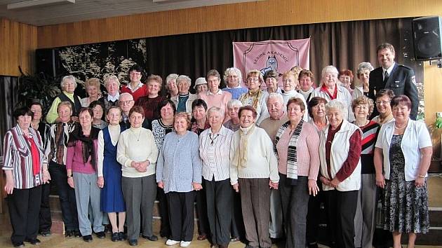 V pořadí třetí ročník Senior akademie v Chotěboři absolvovalo 35 „dříve narozených“ posluchačů. 