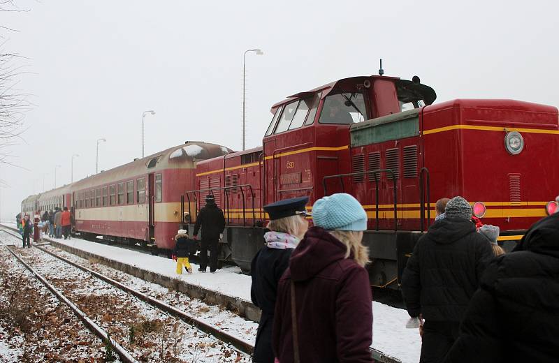 Tradiční Mikulášský vlak ve Ždírci nad Doubravou