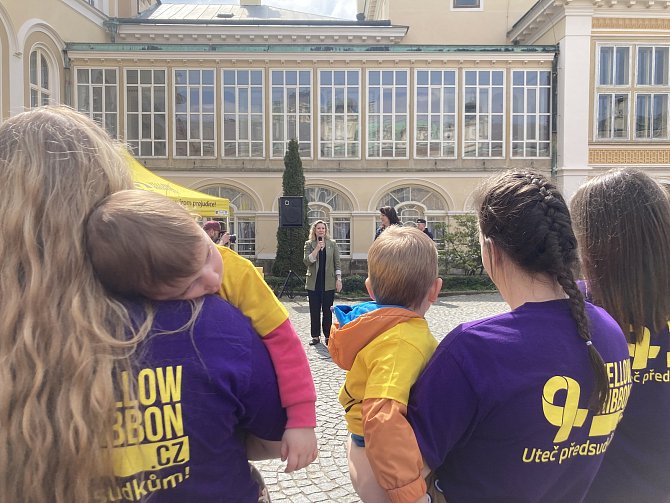 Největší česká ženská věznice ve Světlé nad Sázavou zapojila do série závodů Yellow Ribbon Run.