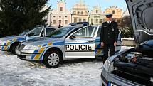 Havlíčkobrodská policie veřejnosti představila nová služební vozidla značky Škoda Octavia. Okresní ředitelství dostalo k dispozici celkem sedm aut.