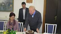 Jaromír Stojan se u příležitosti 90. narozenin nedávno dočkal slavnostního přijetí na brodské radnici.