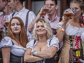 Krásné dívky a zlatavý mok – i to je důvod, proč navštívit pivní festival v Chotěboři.