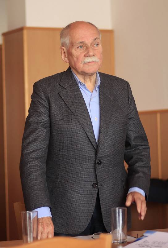 Profesor Bedřich Moldán.