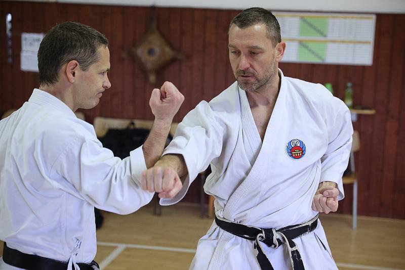 Seminář pro dospělé cvičence karate v Havlíčkově Brodě.