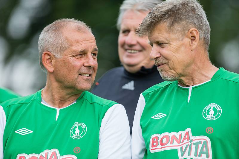 Utkání fotbalové staré gardy Lučice a Bohemians Praha.