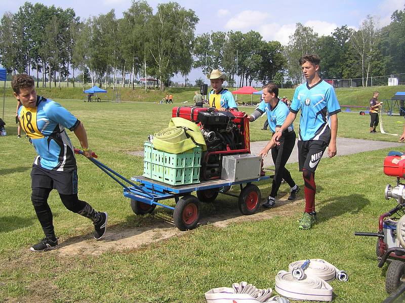 Celodenní soutěže v požárním sportu se v Brodě zúčastnily téměř dvě desítky družstev.