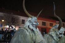 Krampusácká show v Golčově Jeníkově