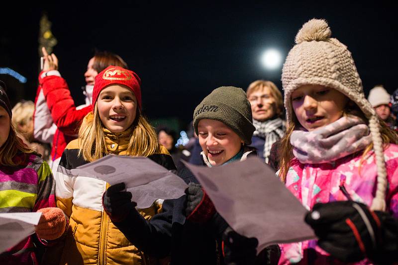 Česko zpívá koledy 2019 na Havlíčkově náměstí v Havlíčkově Brodě.