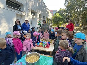 Týden plný jablíček si užily děti v mateřské škole v Havlíčkově Brodě.