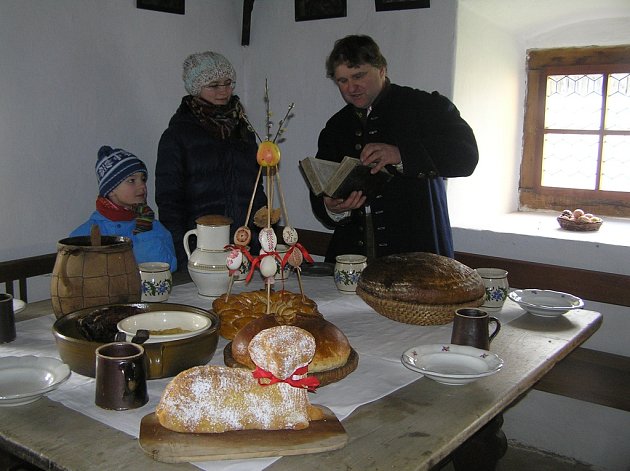 Na Michalově statku se zastavil čas. O víkendu tam na lidi dýchl duch staročeských Velikonoc. 