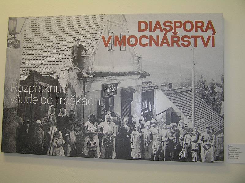 Beseda v muzeu o osudech italských uprchlíků.