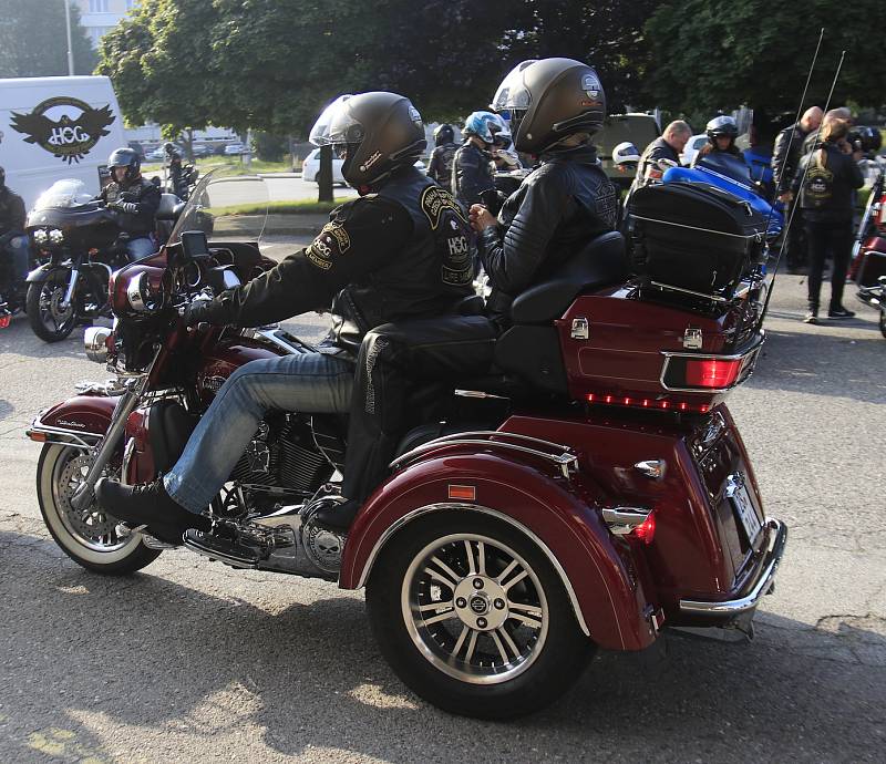 Čtyřdenní cesta motorkářů začala v Havlíčkově Brodě