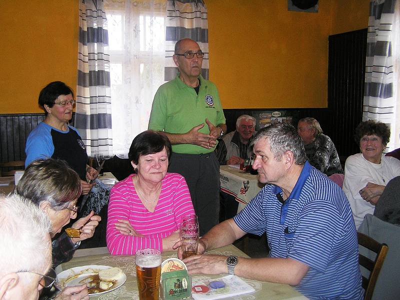 Na pochod zimním Podoubravím se každý rok vydávají stovky turistů z celé republiky.