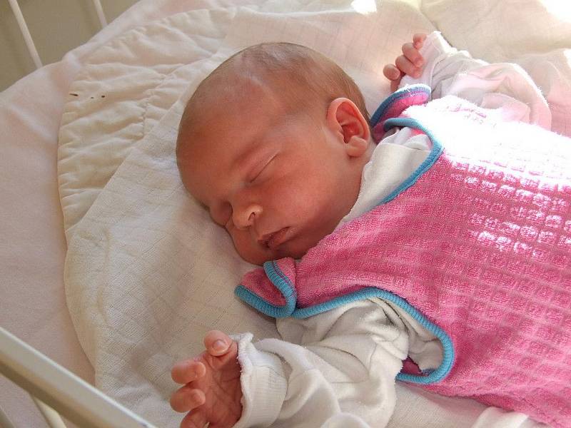 Adéla Josková, Ždírec nad Doubravou, 05. 02. 2011, 3580 g