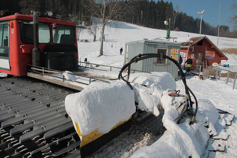 Sobota 3. března ve skiareálu Kadlečák.