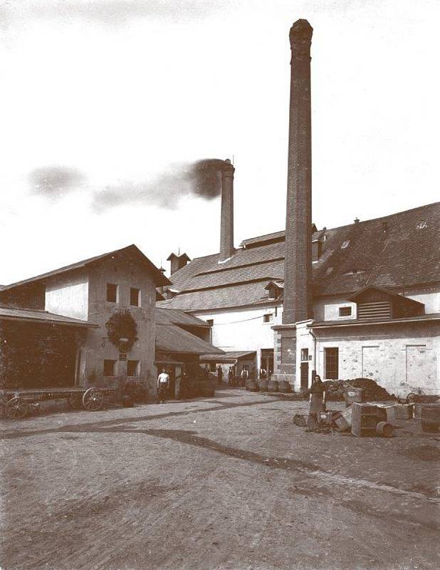 Na přelomu 19. a 20. století došlo k rozsáhlé rekonstrukci celého zařízení pivovaru, které již v roce 1905 dosáhlo nejmodernější úrovně.