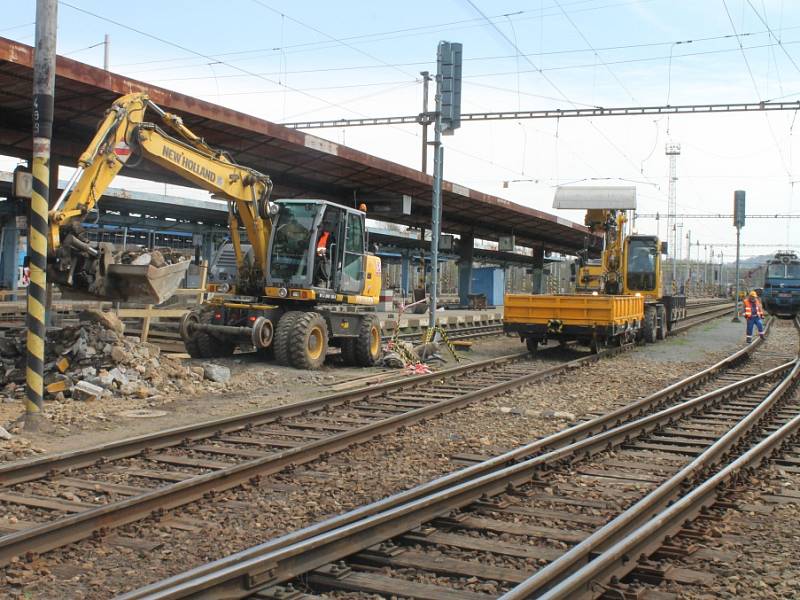 Zahájená modernizace havlíčkobrodského vlakového nádraží.