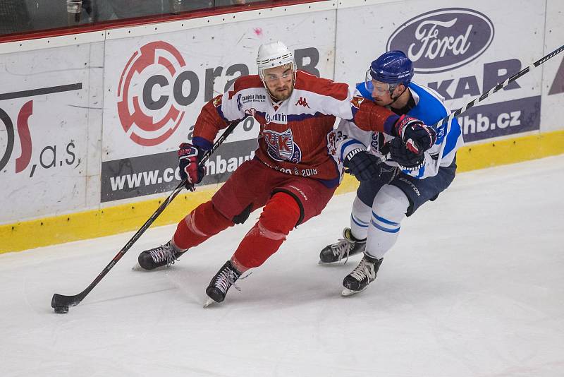 První semifinálové utkání mezi BK Havlíčkův Brod a HC Bobři Valašské Meziříčí.