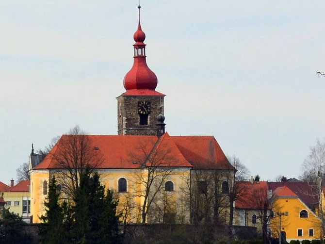 Farní kostel Narození sv. Jana Křtitele v Přibyslavi.
