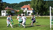 Po fotbalovém utkání I. B třídy Třemošnice – Hlinsko B (4:1) vypukly oslavy postupu Třemošnických do I. A třídy.