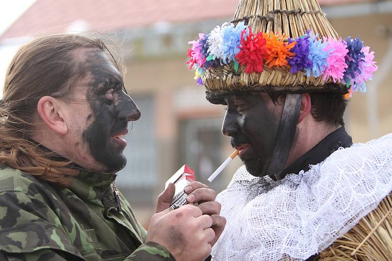 Masopustní obchůzka ve Vortové u Hlinska.