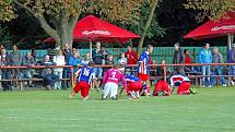 Z utkání I. A třídy ve fotbale Heřmanův Městec - Přelouč 3:0 (1:0).