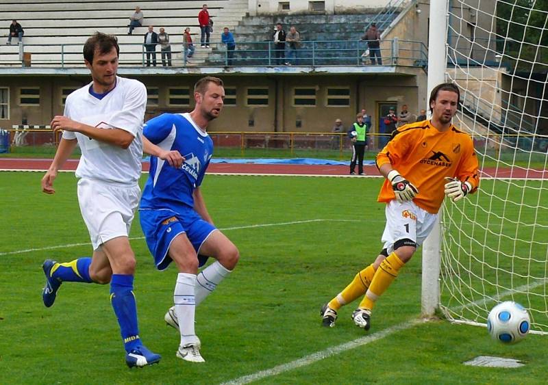 TOTÁLNÍ ZMAR. Hosté byli od počátku zápasu aktivnější a bylo na nich znát, že mají větší touhu po vítězství.