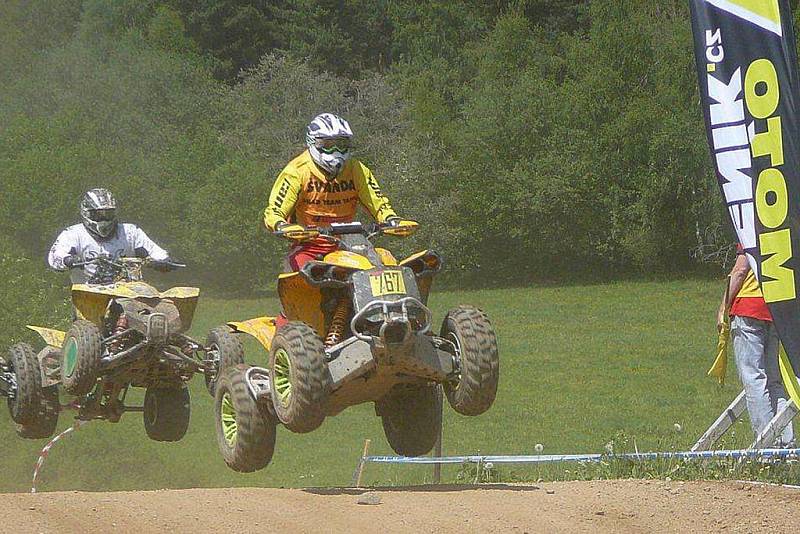 Martin Švanda z Motoquadu Hlinsko závodí po celé republice.