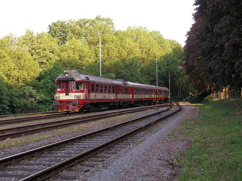 Rychlíkový spoj na trati 238 Pardubice - Havlíčkův Brod
